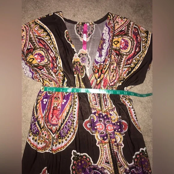 Cristina Love, medium, multi colored, very light weight, thin - Picture 7 of 7